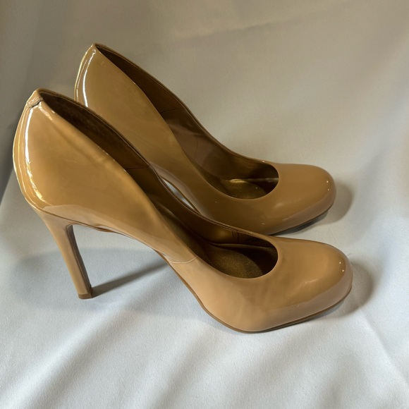 Jessica Simpson Women's Calie Round Toe Classic Heels Pumps Shoes Size 9 1/2 - Picture 9 of 9